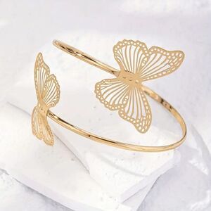 Butterfly Arm Cuff
